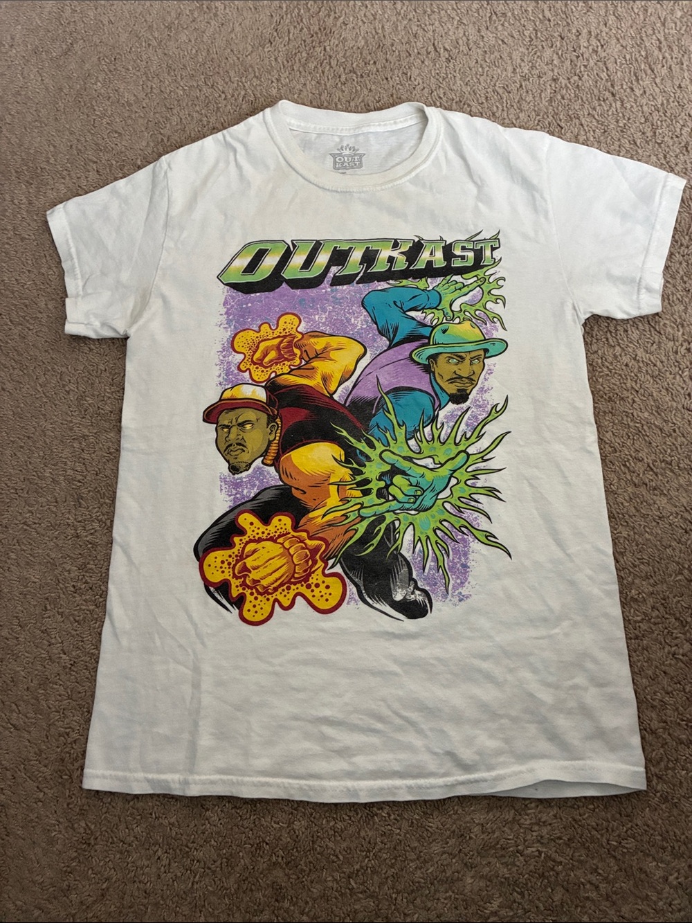 Graphic Tee - White Men’s Hip-Hop Print Shirt. Vintage (OutKast)